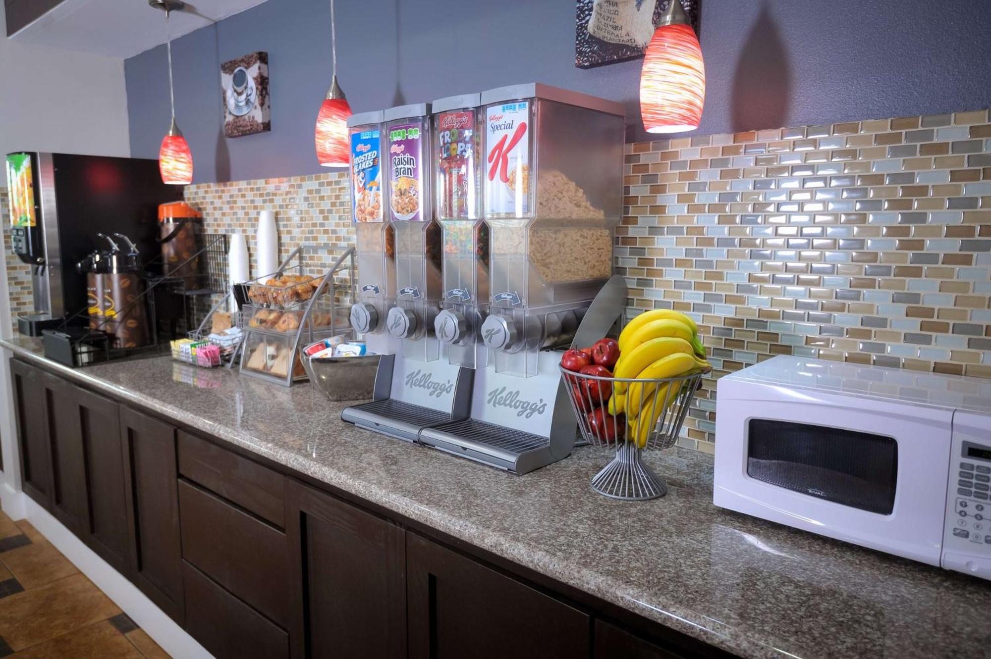 Surestay Hotel By Best Western Террелл Экстерьер фото